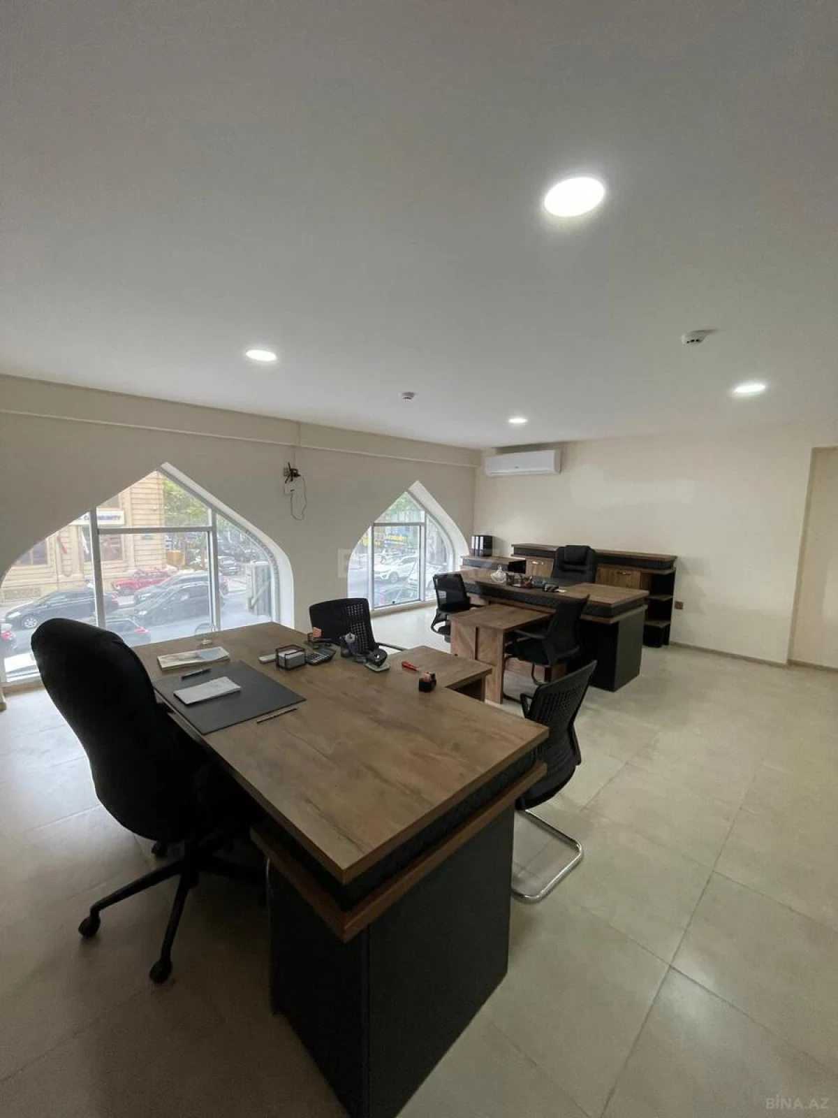 Kirayə verilir 2 otaqlı ofis 70 m²
