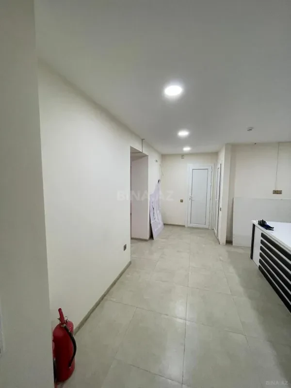 Kirayə verilir 2 otaqlı ofis 70 m²