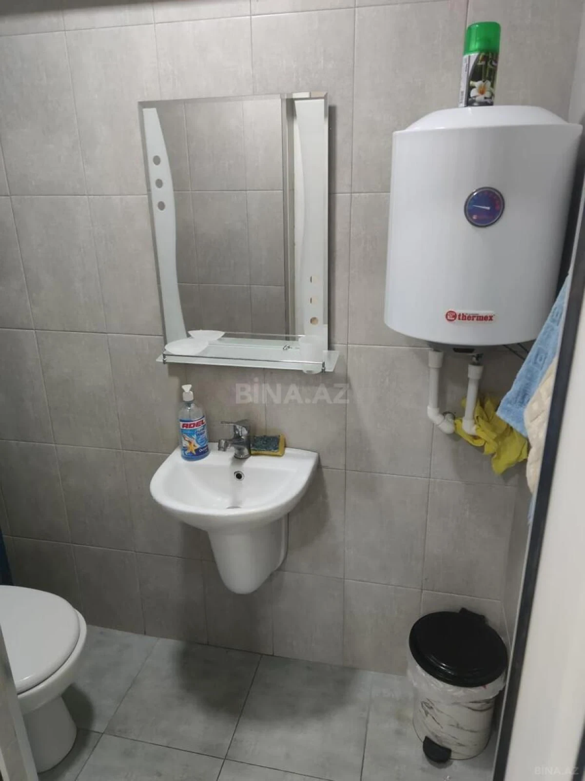 Kirayə verilir 2 otaqlı ofis 70 m²