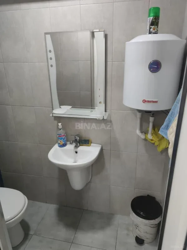 Kirayə verilir 2 otaqlı ofis 70 m²