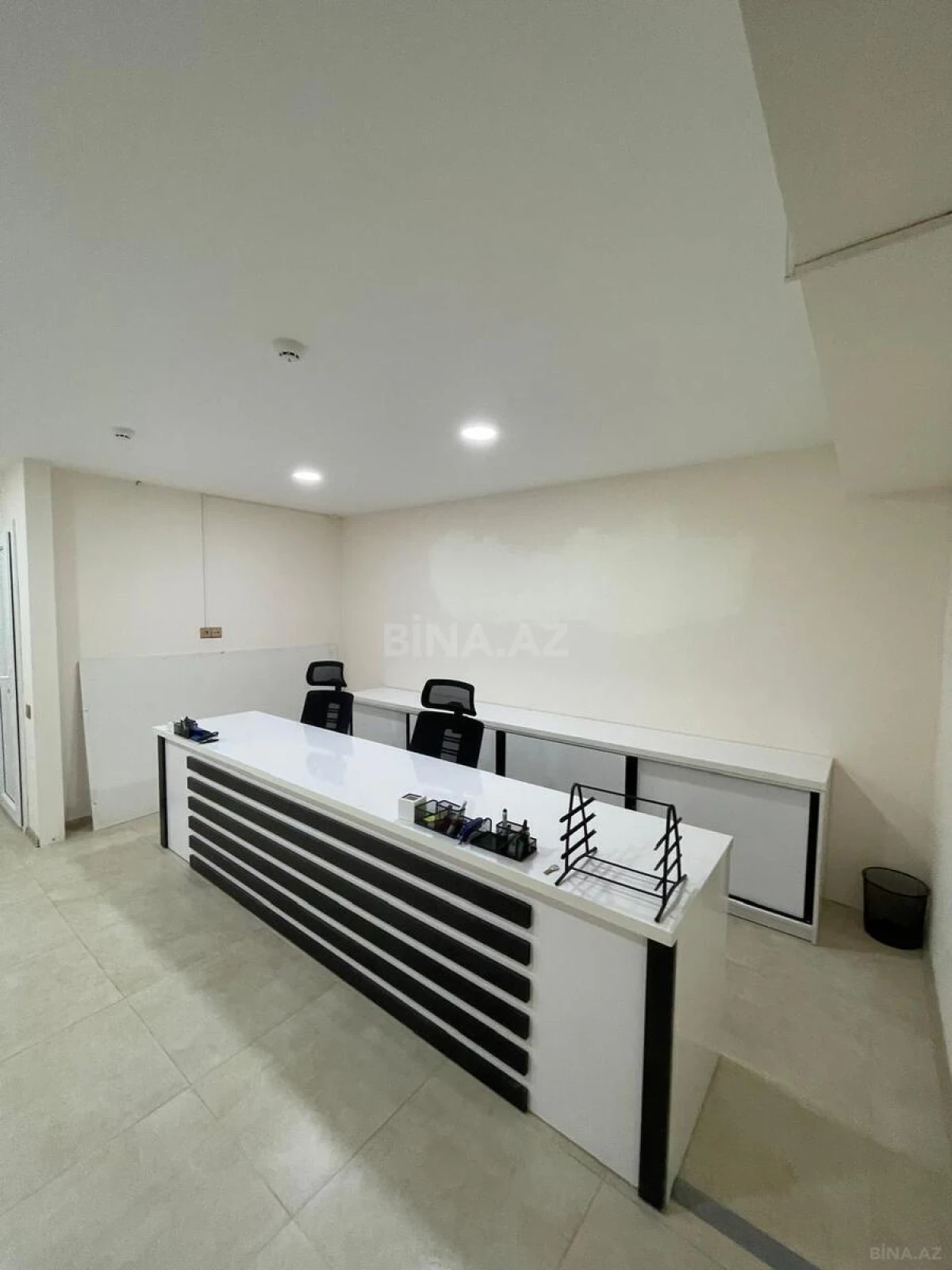 Kirayə verilir 2 otaqlı ofis 70 m²