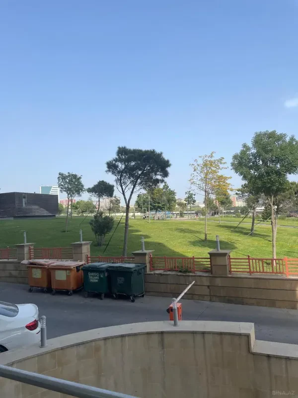 Kirayə verilir 2 otaqlı ofis 70 m²