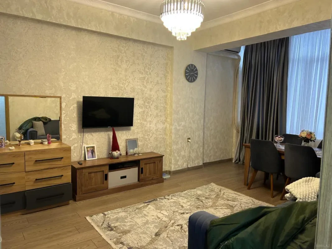 Kirayə verilir 2 otaqlı mənzil 55 m²