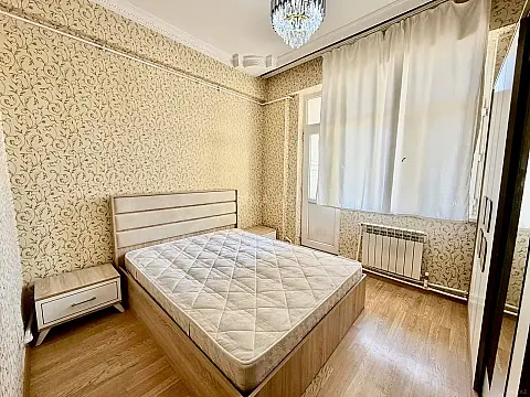 Satılır 2 otaqlı mənzil 73 m²