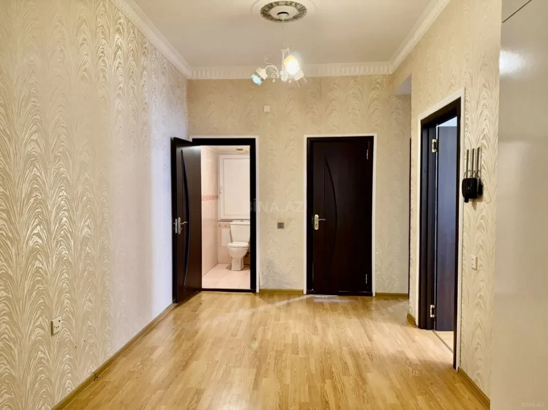 Satılır 2 otaqlı mənzil 73 m²