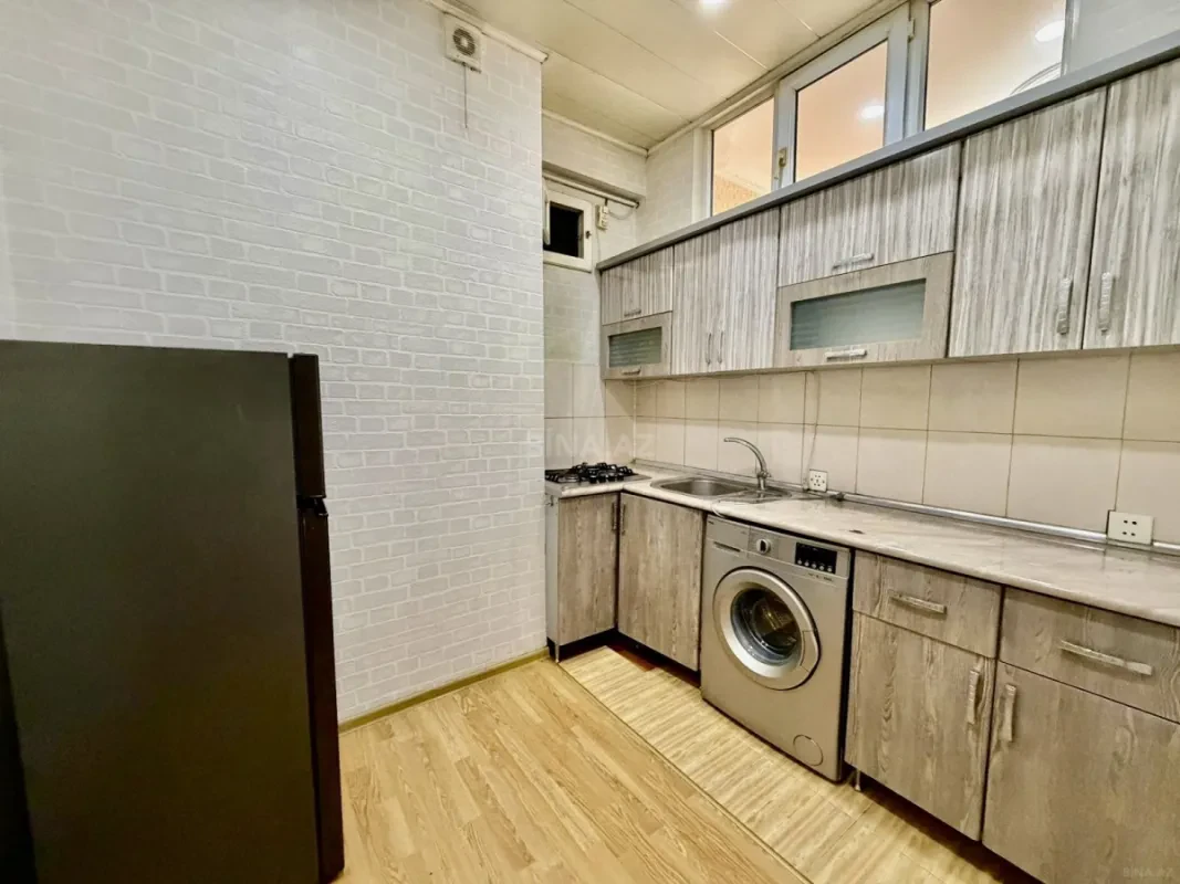 Satılır 2 otaqlı mənzil 73 m²
