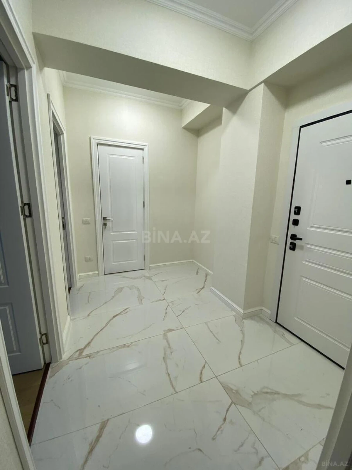 Satılır 3 otaqlı mənzil 75 m²