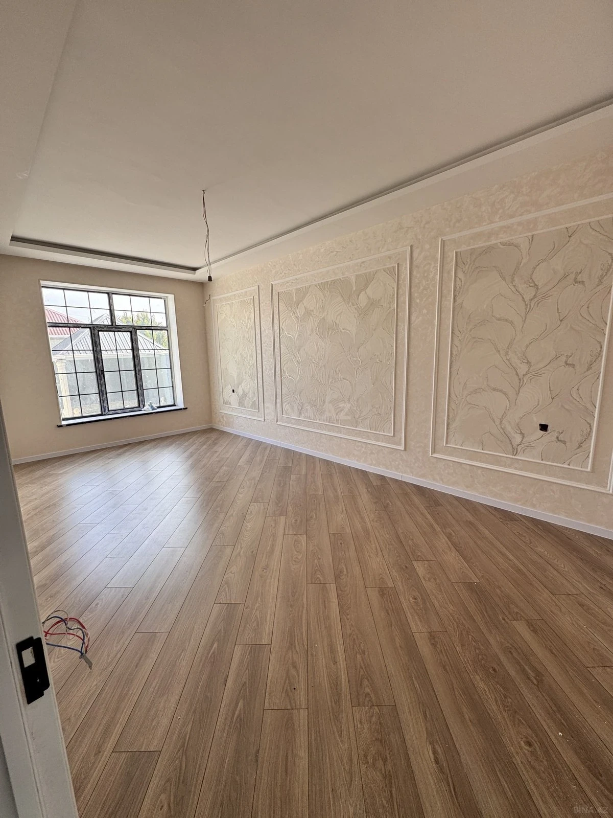 Satılır 5 otaqlı həyət evi 200 m²