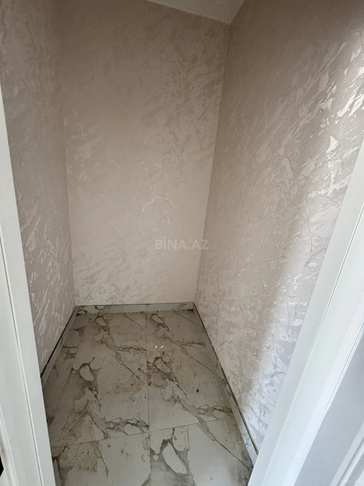 Satılır 5 otaqlı həyət evi 200 m²