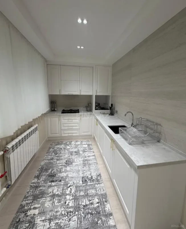 Kirayə verilir 2 otaqlı mənzil 100 m²