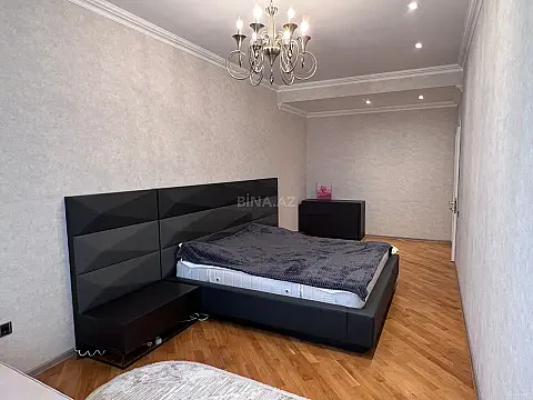 Kirayə verilir 4 otaqlı mənzil 170 m²