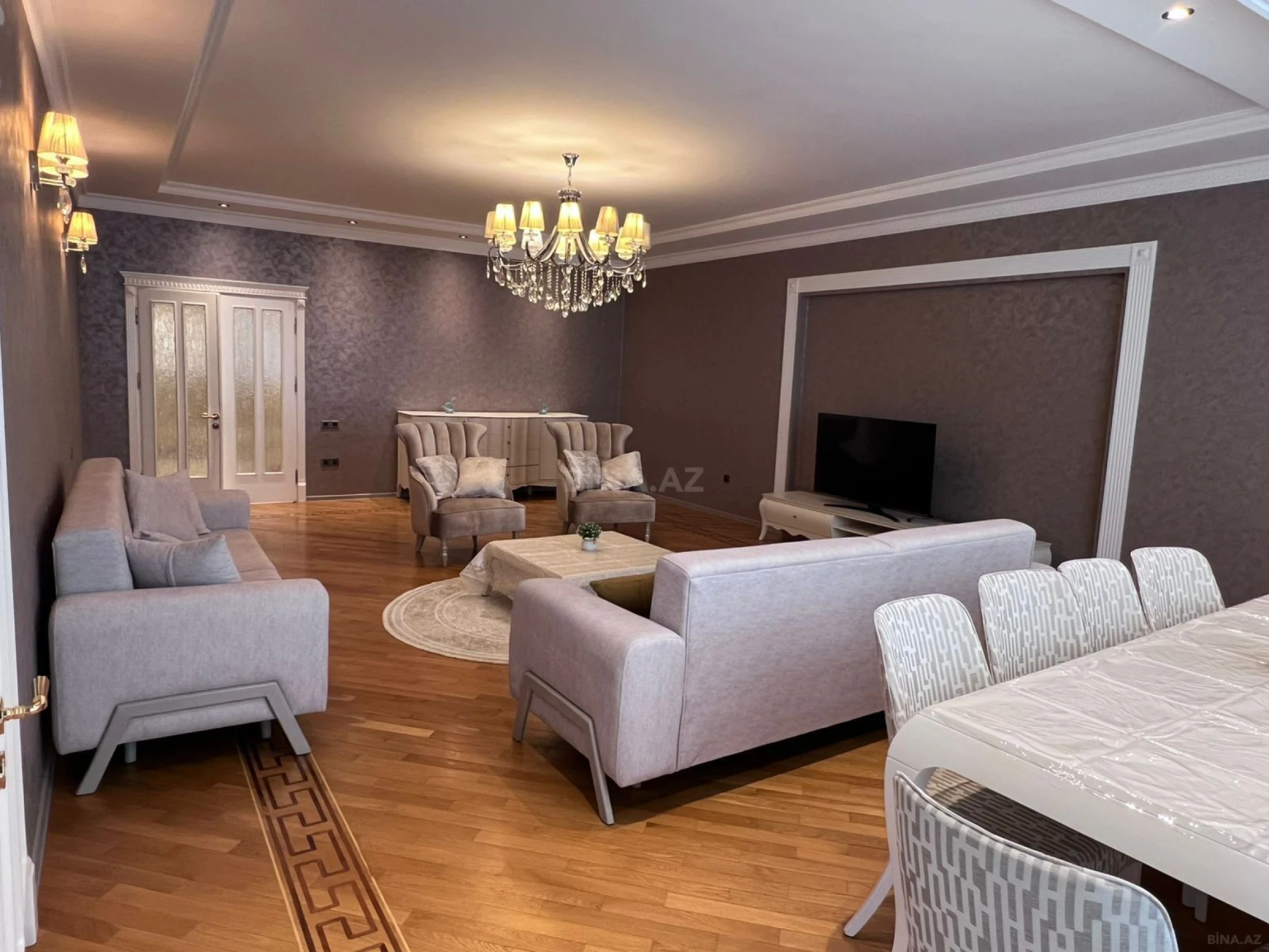 Kirayə verilir 4 otaqlı mənzil 170 m²