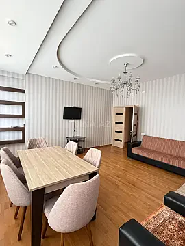 Kirayə verilir 3 otaqlı mənzil 100 m²