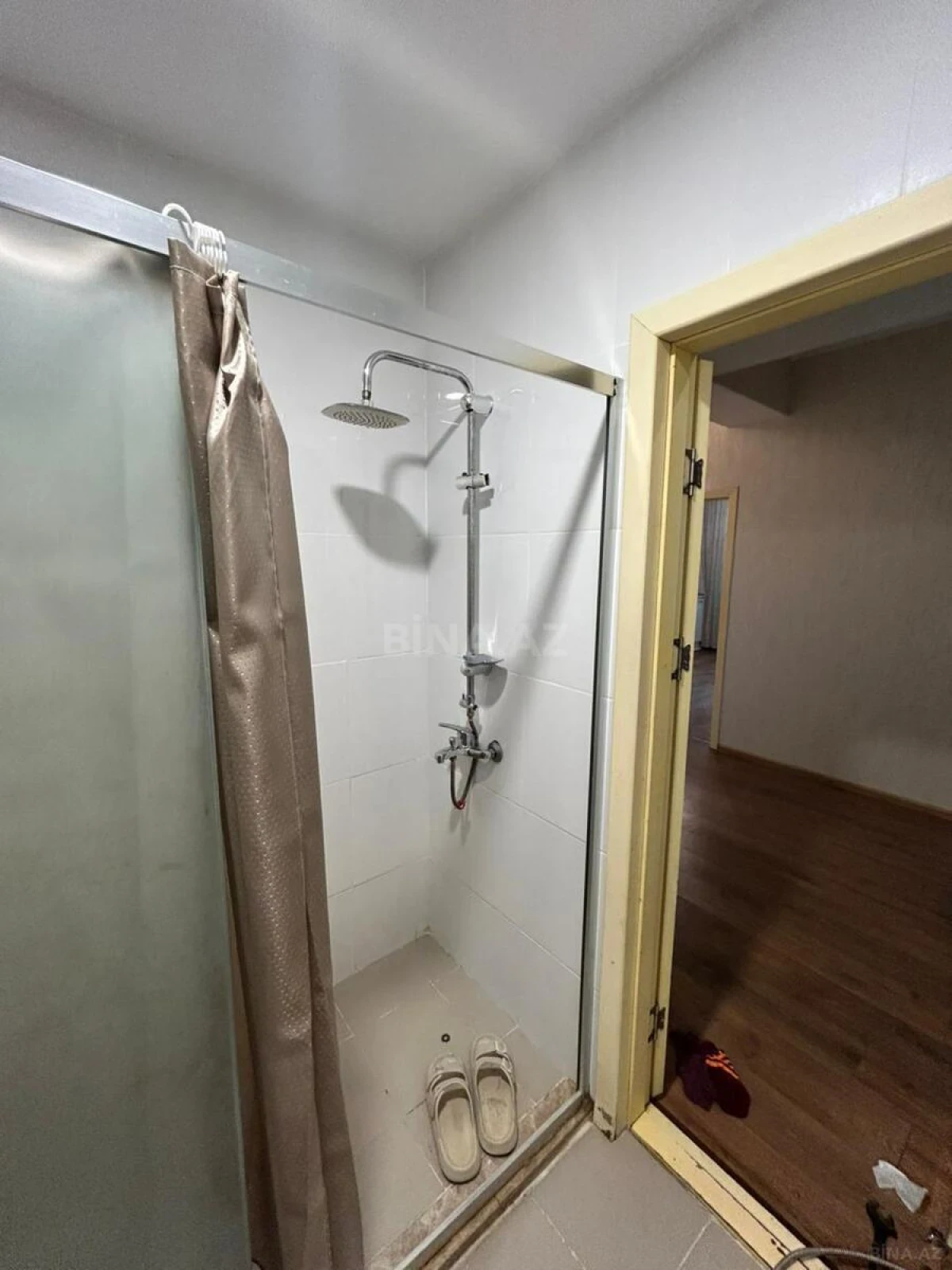 Kirayə verilir 2 otaqlı mənzil 80 m²