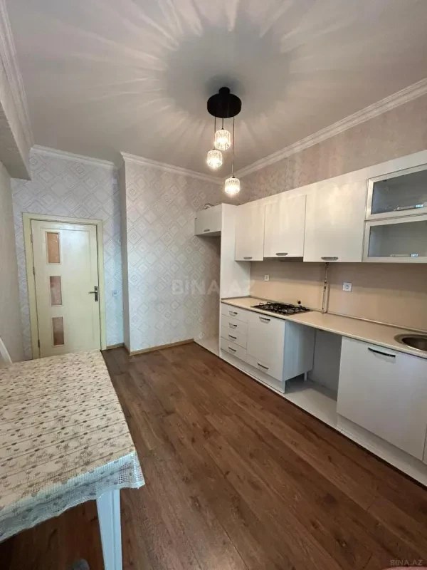 Kirayə verilir 2 otaqlı mənzil 80 m²