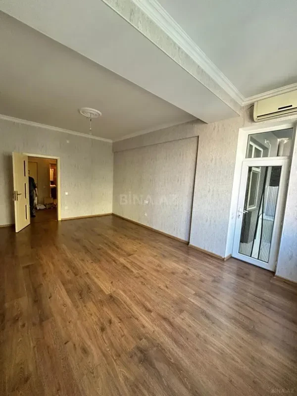 Kirayə verilir 2 otaqlı mənzil 80 m²