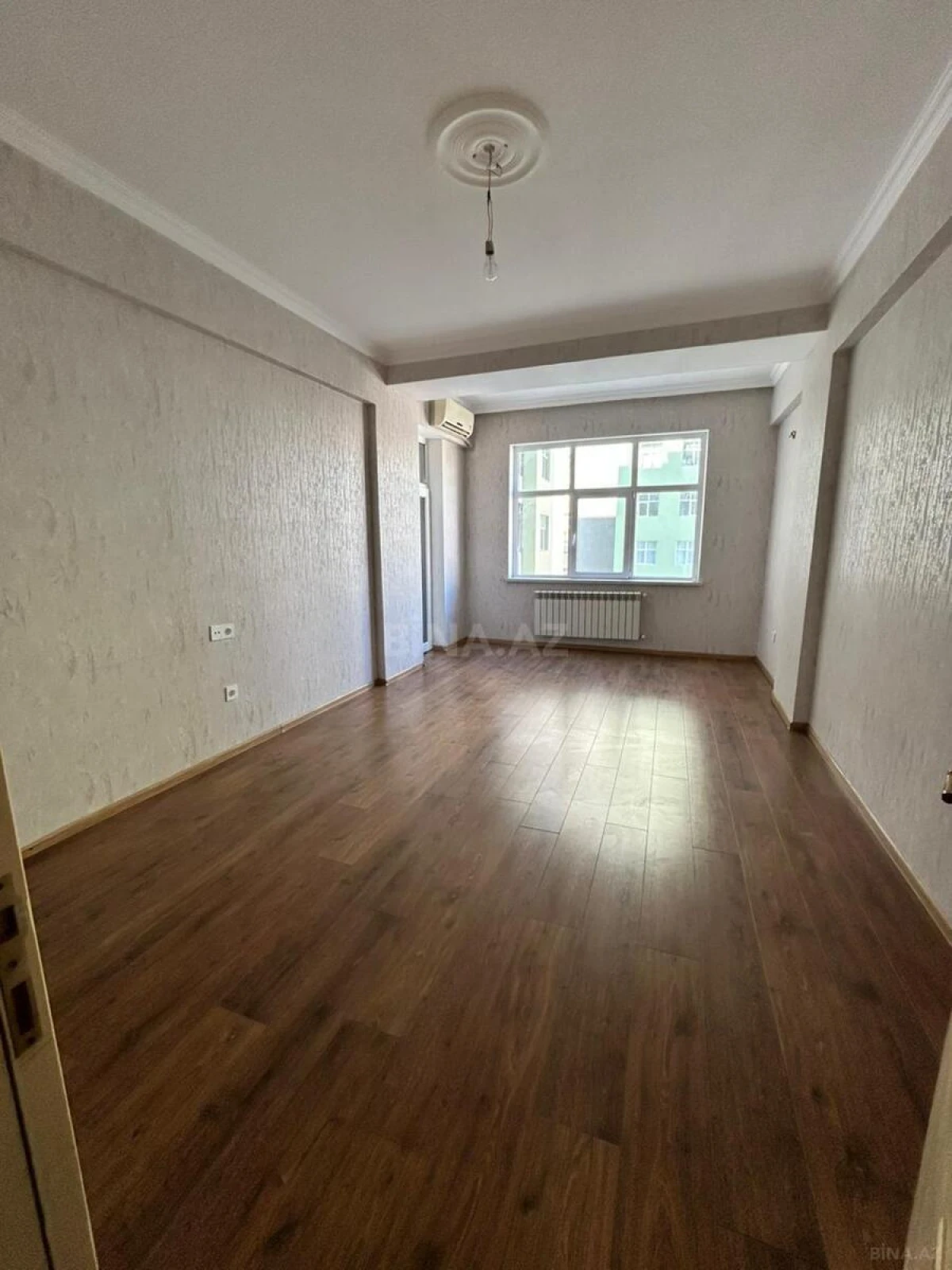 Kirayə verilir 2 otaqlı mənzil 80 m²