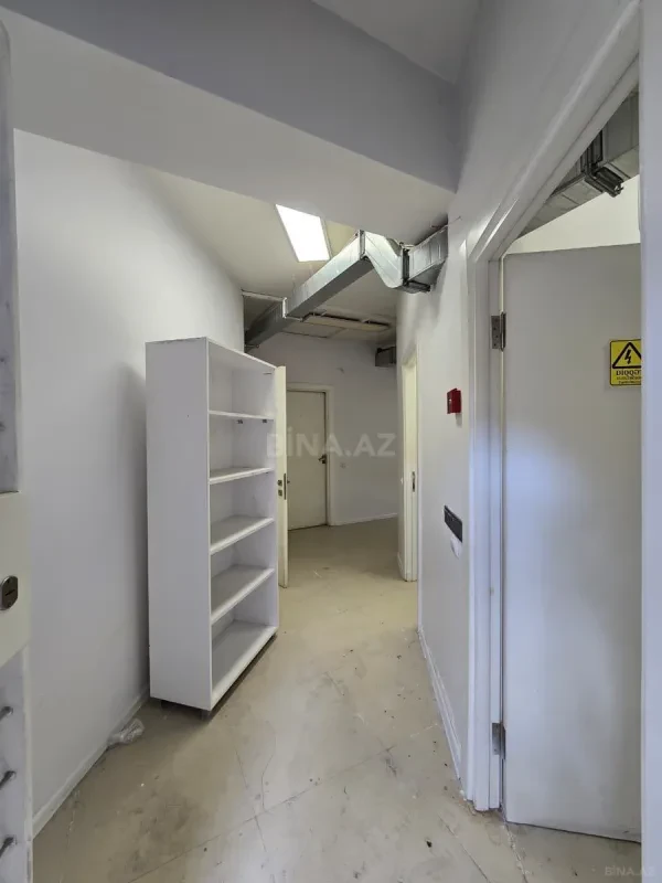 Satılır obyekt 114.2 m²