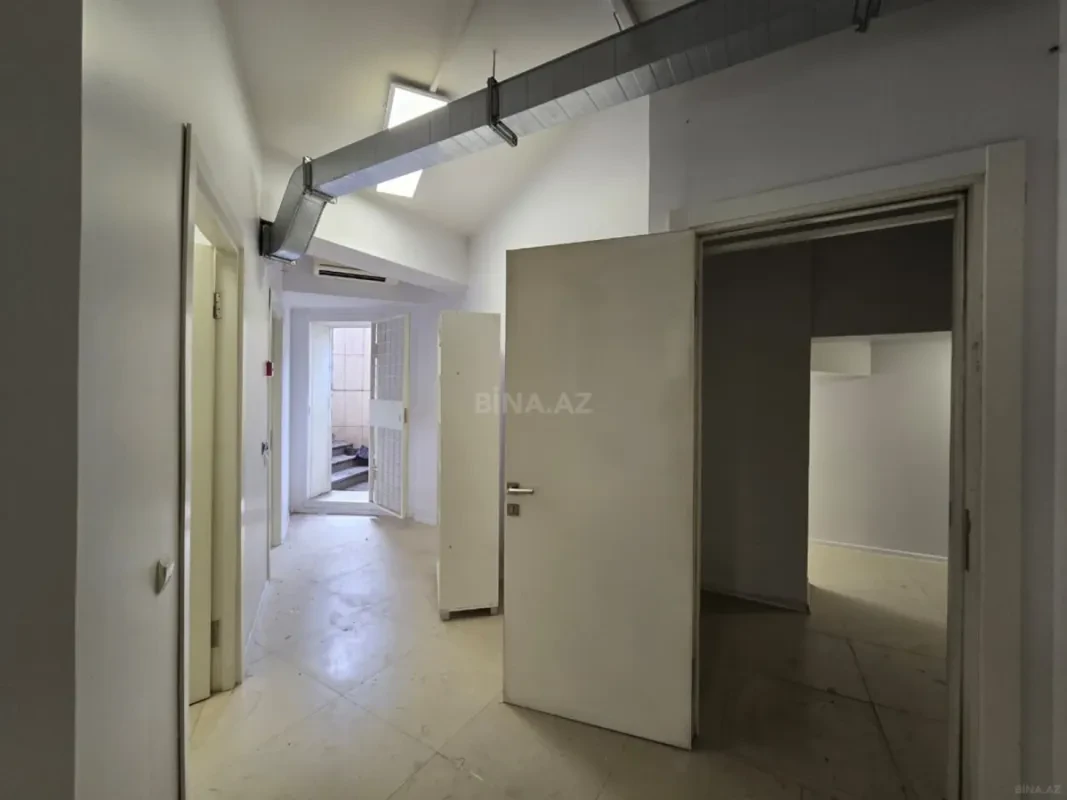 Satılır obyekt 114.2 m²