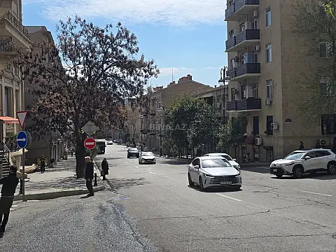 Satılır obyekt 114.2 m²