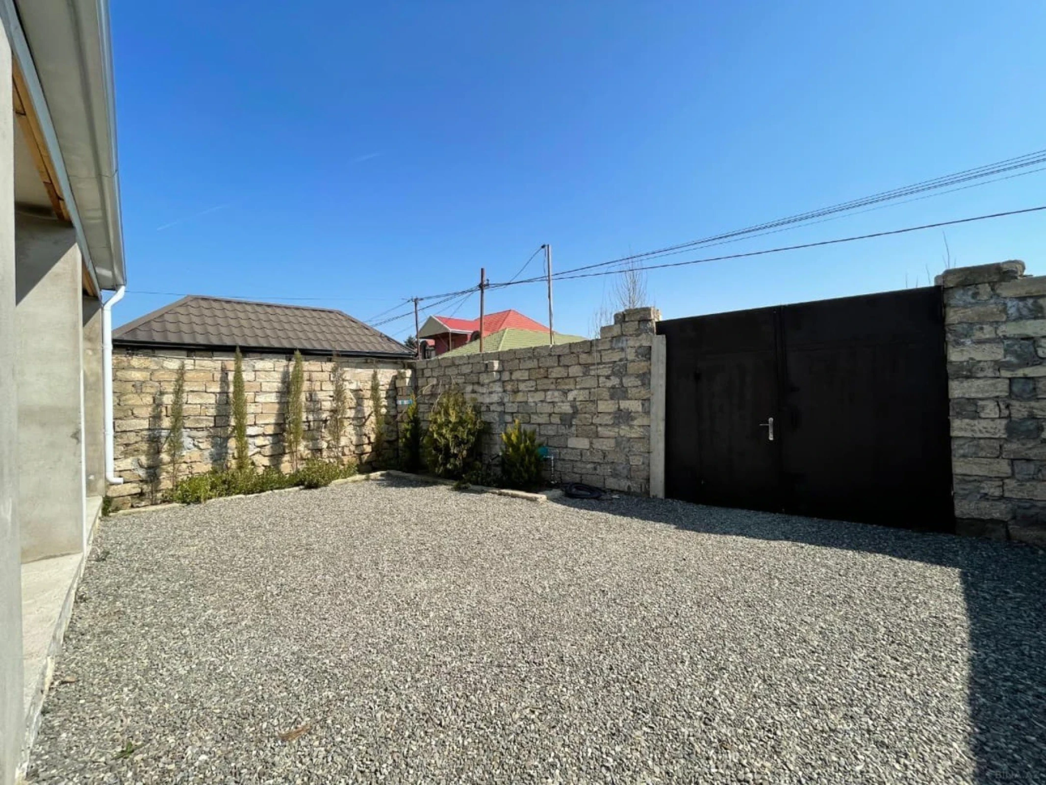 Satılır 3 otaqlı həyət evi 122 m²