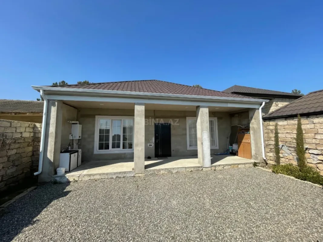 Satılır 3 otaqlı həyət evi 122 m²