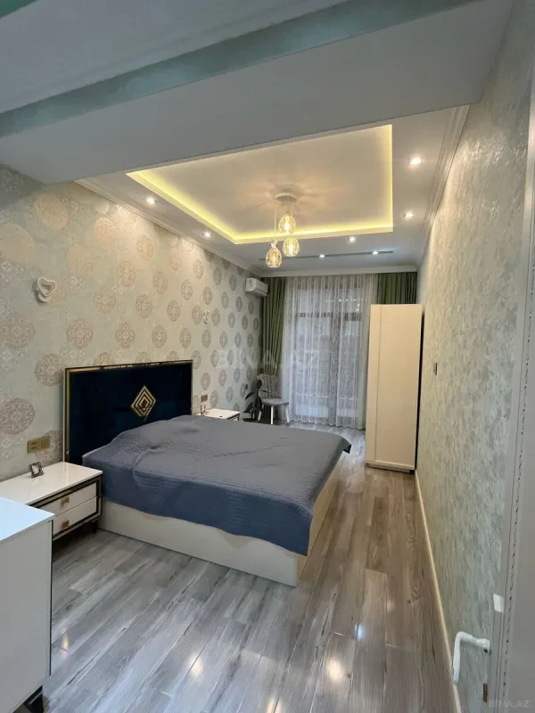 Kirayə verilir 3 otaqlı mənzil 120 m²