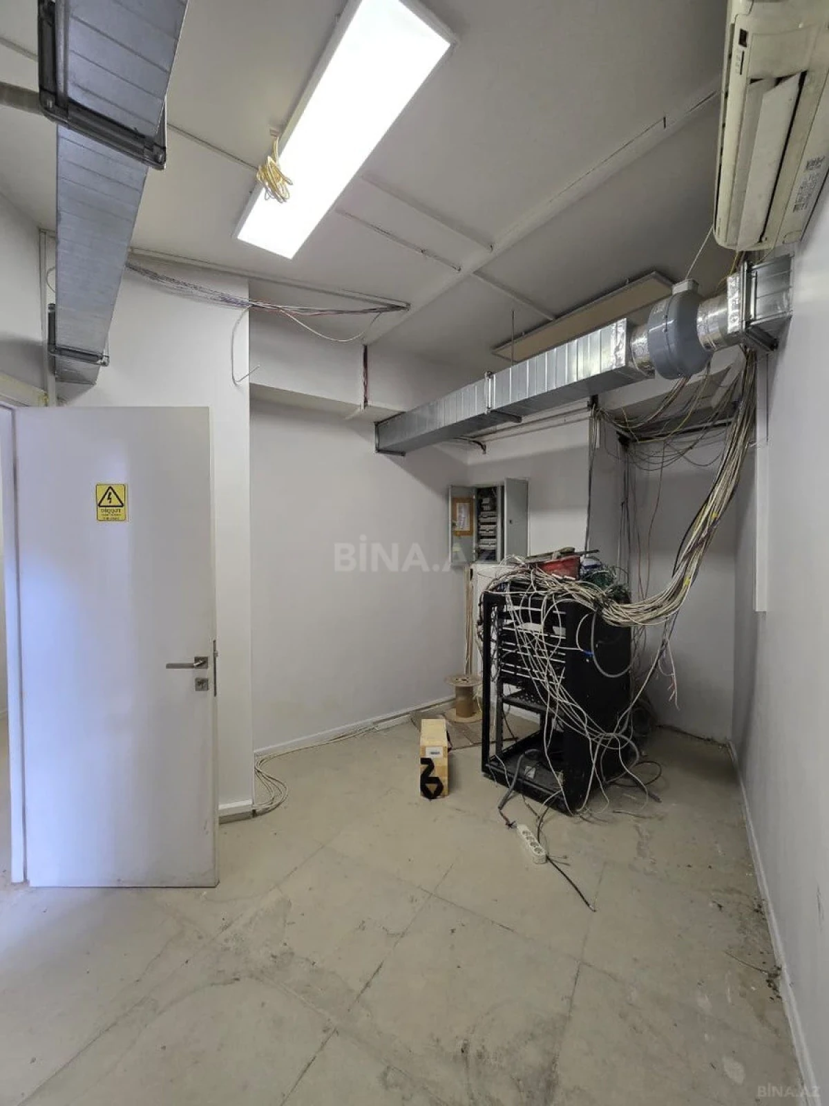 Kirayə verilir obyekt 114.2 m²