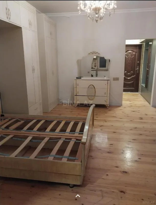 Satılır 1 otaqlı mənzil 39 m²