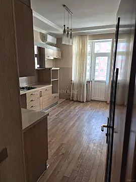 Satılır 3 otaqlı mənzil 120 m²