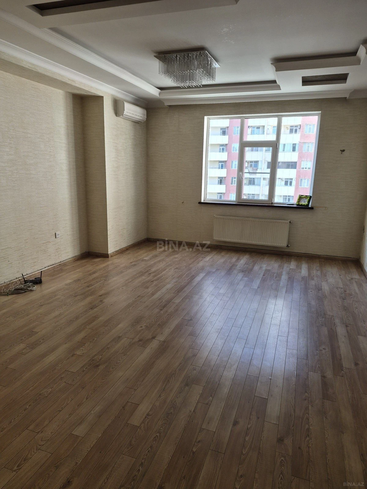 Satılır 3 otaqlı mənzil 120 m²