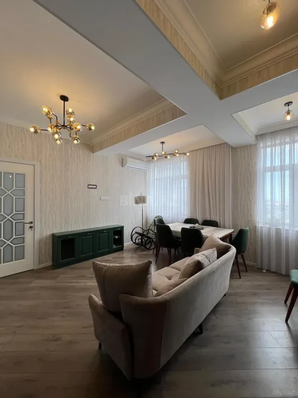Satılır 3 otaqlı mənzil 70 m²