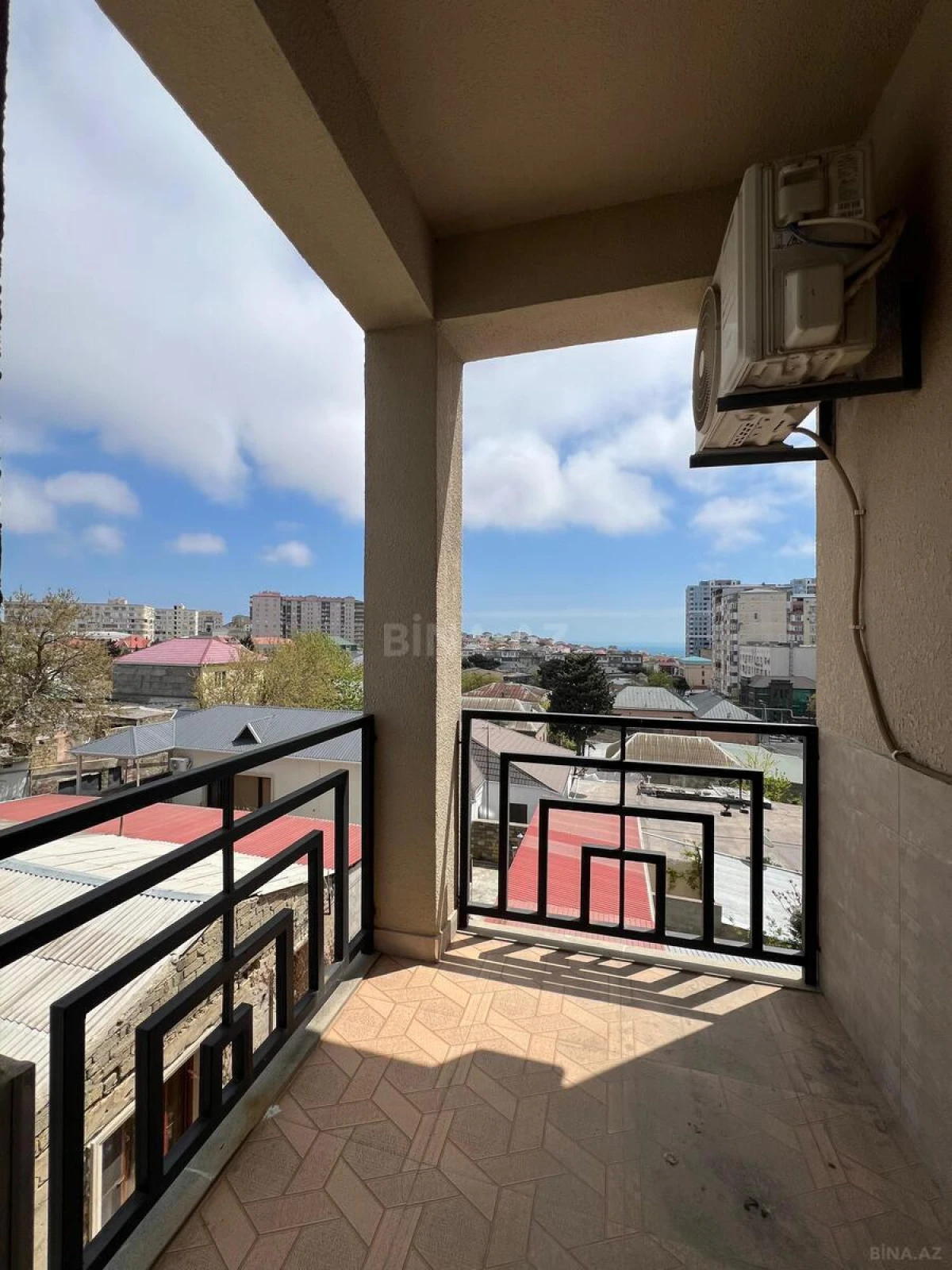 Satılır 3 otaqlı mənzil 70 m²