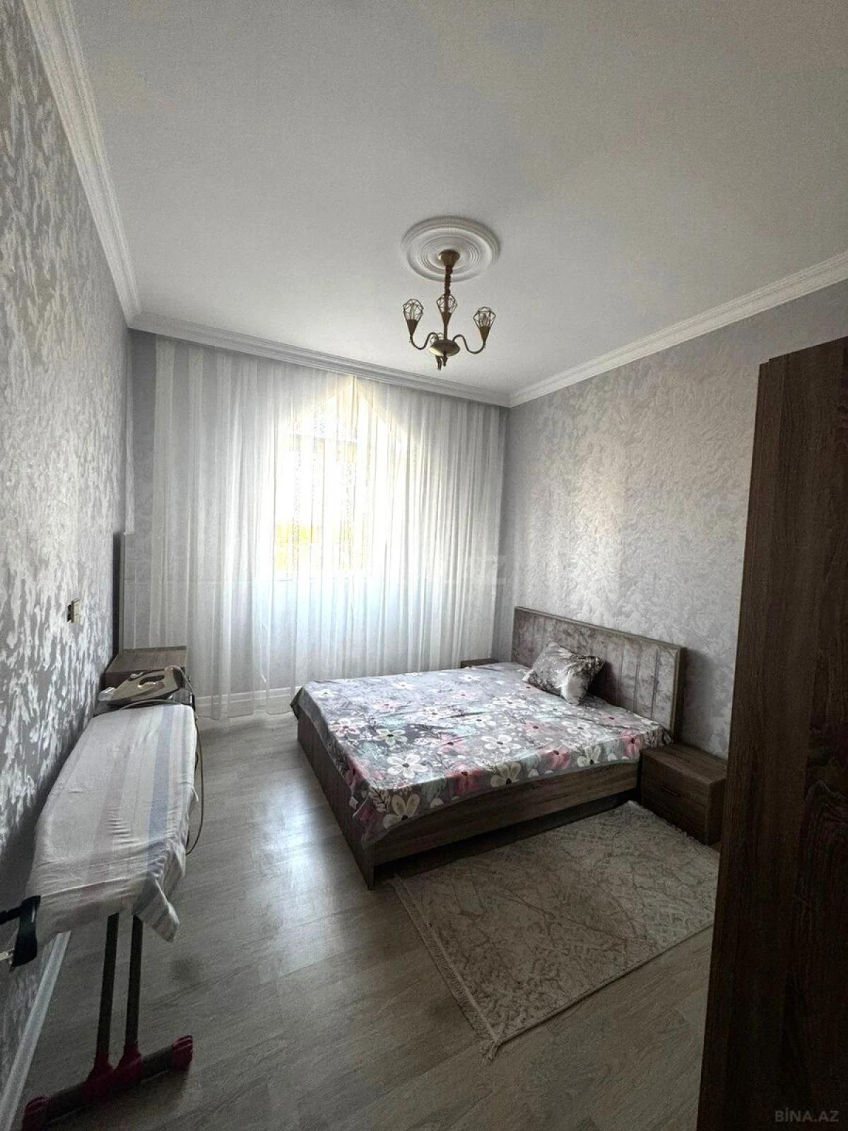 Kirayə verilir 2 otaqlı mənzil 75 m²