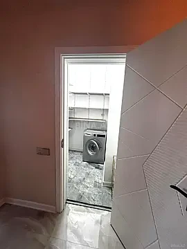 Kirayə verilir 2 otaqlı mənzil 75 m²