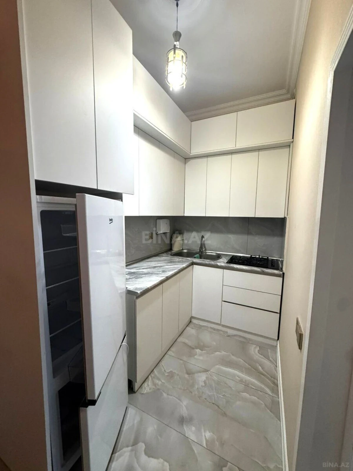 Kirayə verilir 2 otaqlı mənzil 75 m²