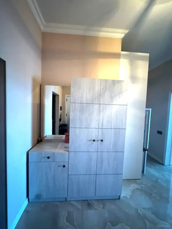 Kirayə verilir 2 otaqlı mənzil 75 m²