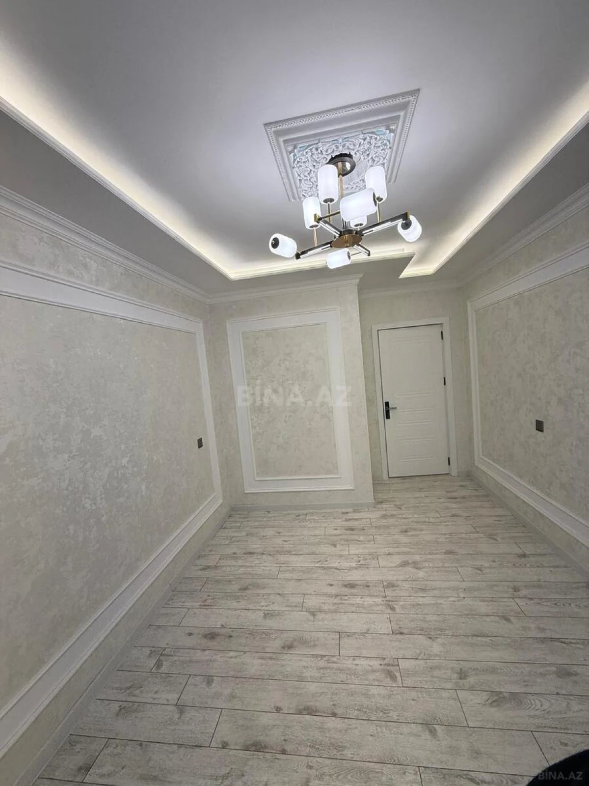 Satılır 2 otaqlı mənzil 68 m²