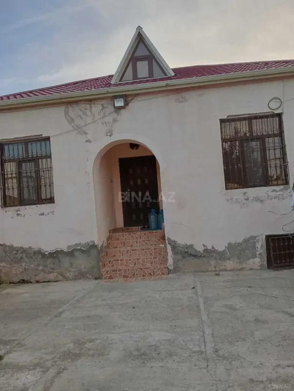 Satılır 3 otaqlı həyət evi 67 m²