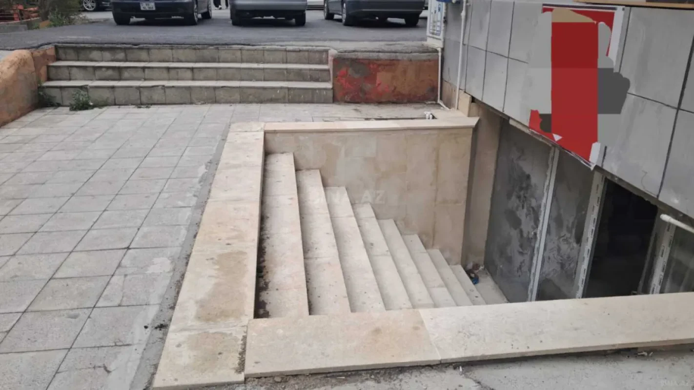 Satılır obyekt 500 m²