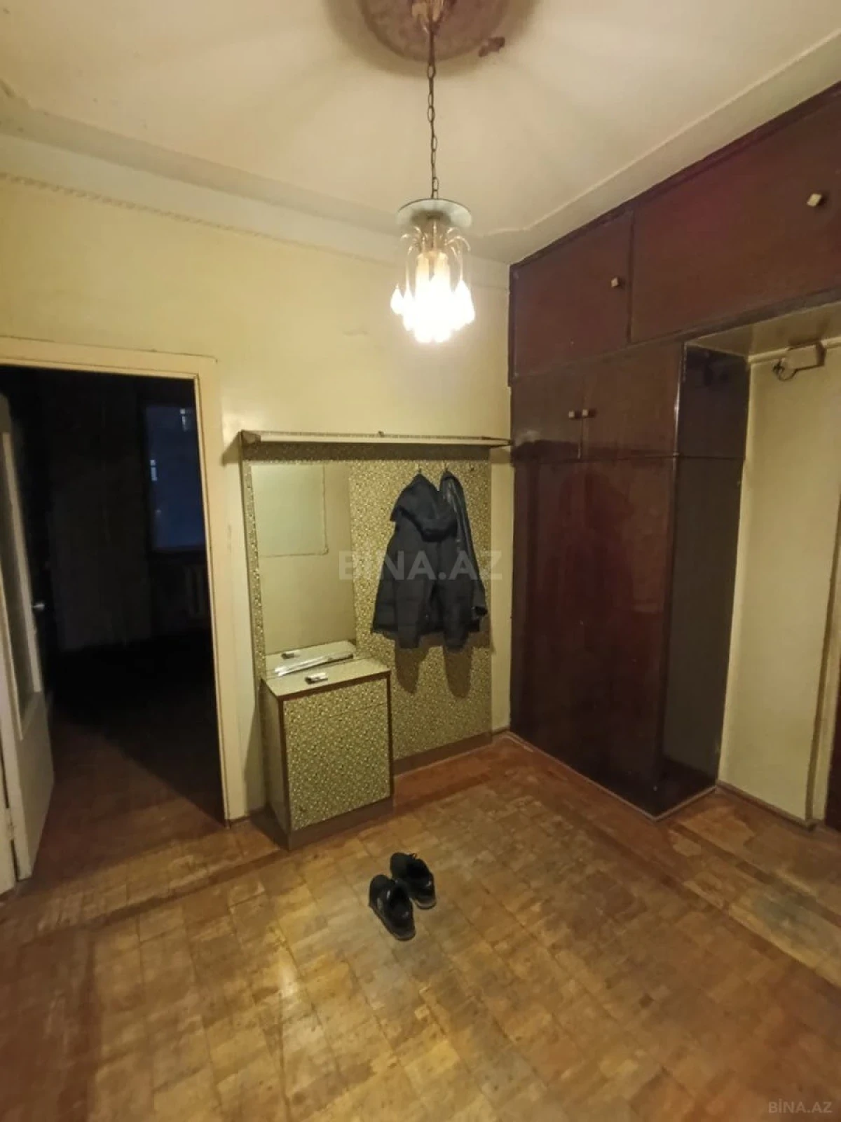 Satılır 5 otaqlı mənzil 120 m²