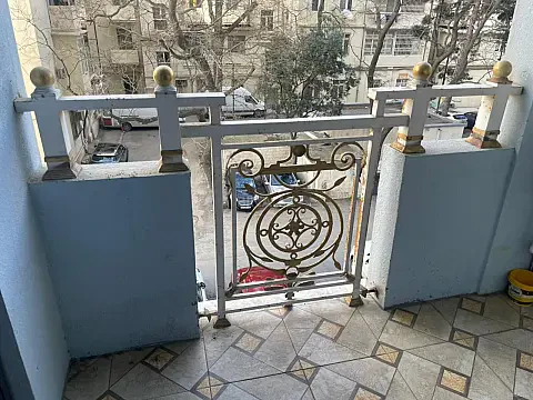 Kirayə verilir 2 otaqlı mənzil 70 m²