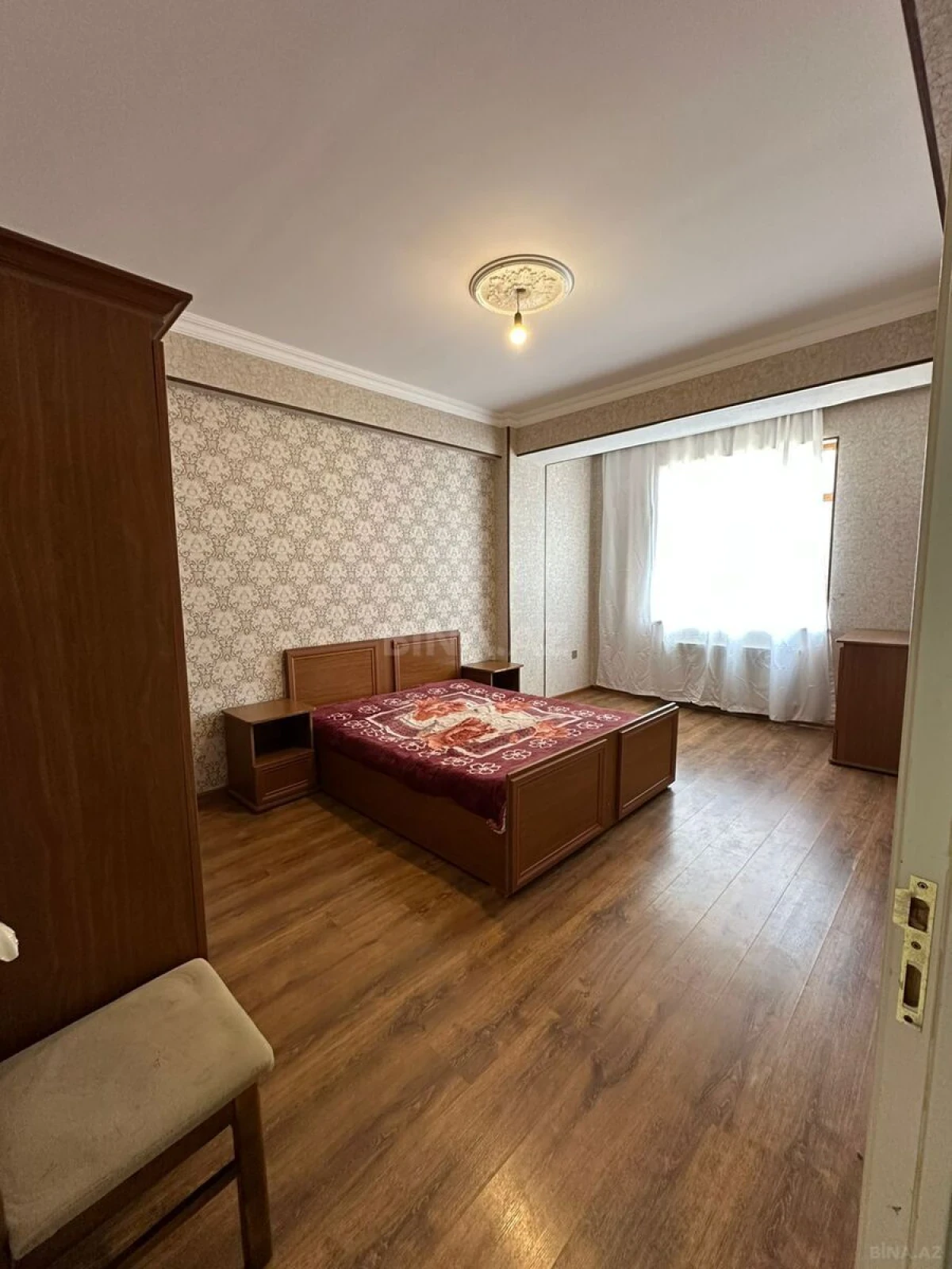 Satılır 1 otaqlı mənzil 55 m²