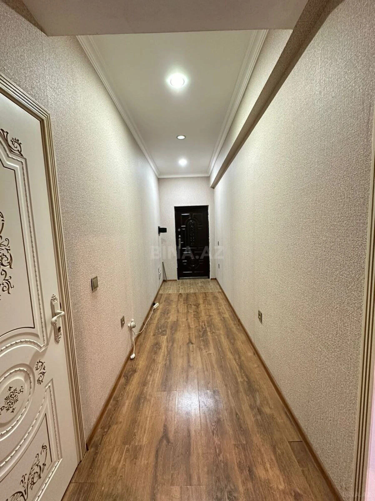 Satılır 1 otaqlı mənzil 55 m²