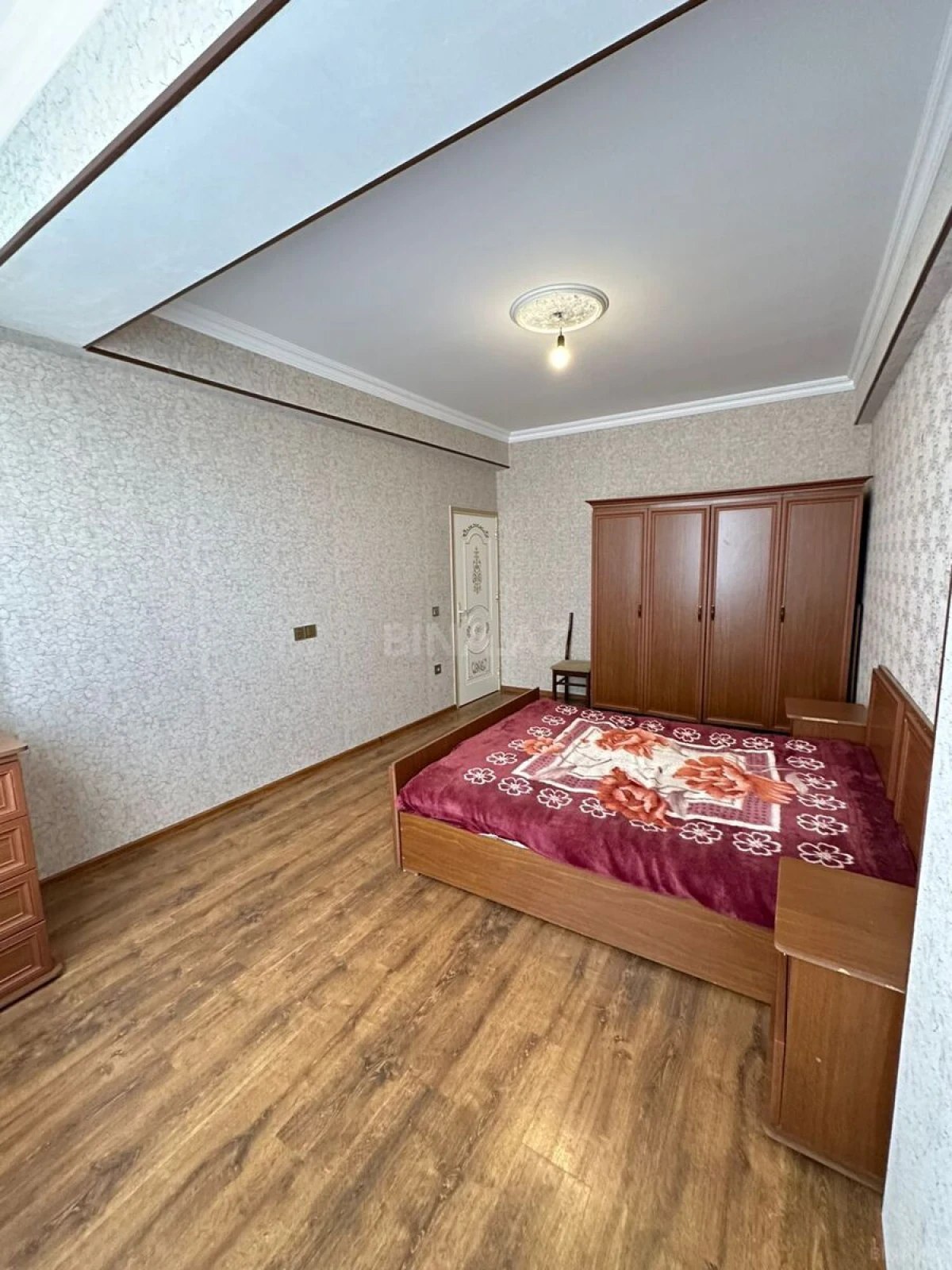 Satılır 1 otaqlı mənzil 55 m²