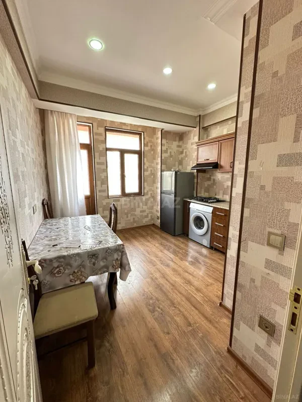 Satılır 1 otaqlı mənzil 55 m²