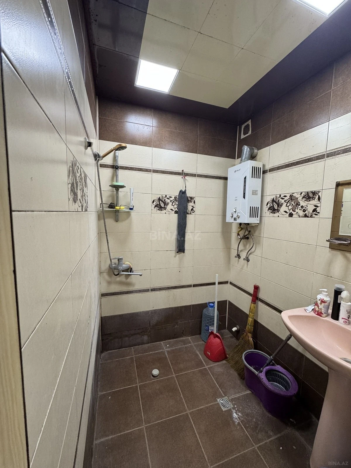 Kirayə verilir 2 otaqlı mənzil 60 m²