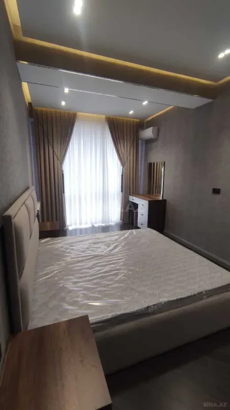Kirayə verilir 3 otaqlı mənzil 115 m²