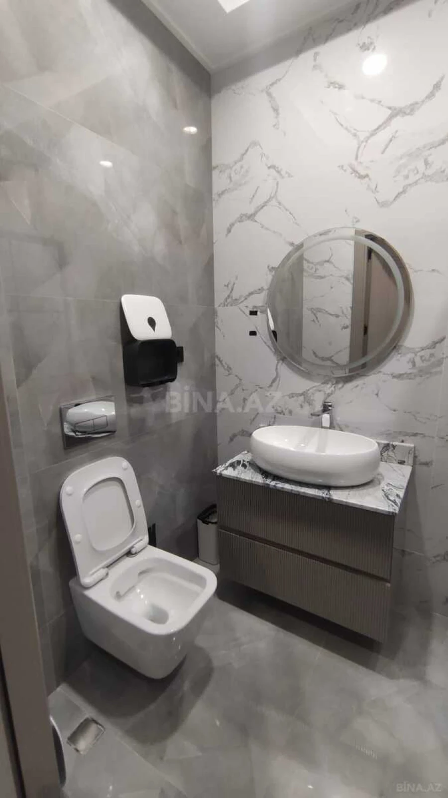Kirayə verilir 3 otaqlı mənzil 115 m²