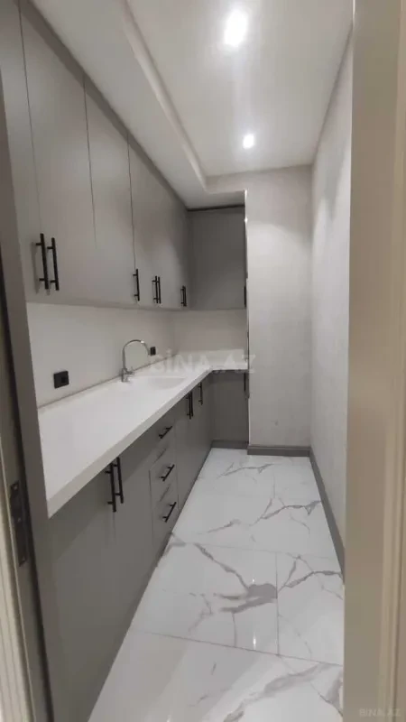 Kirayə verilir 3 otaqlı mənzil 115 m²